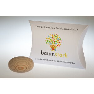 Handschmeichler Zypresse 45mm mit Baumhoroskop (25.1. - 3.2. und 26.7. - 4.8.)